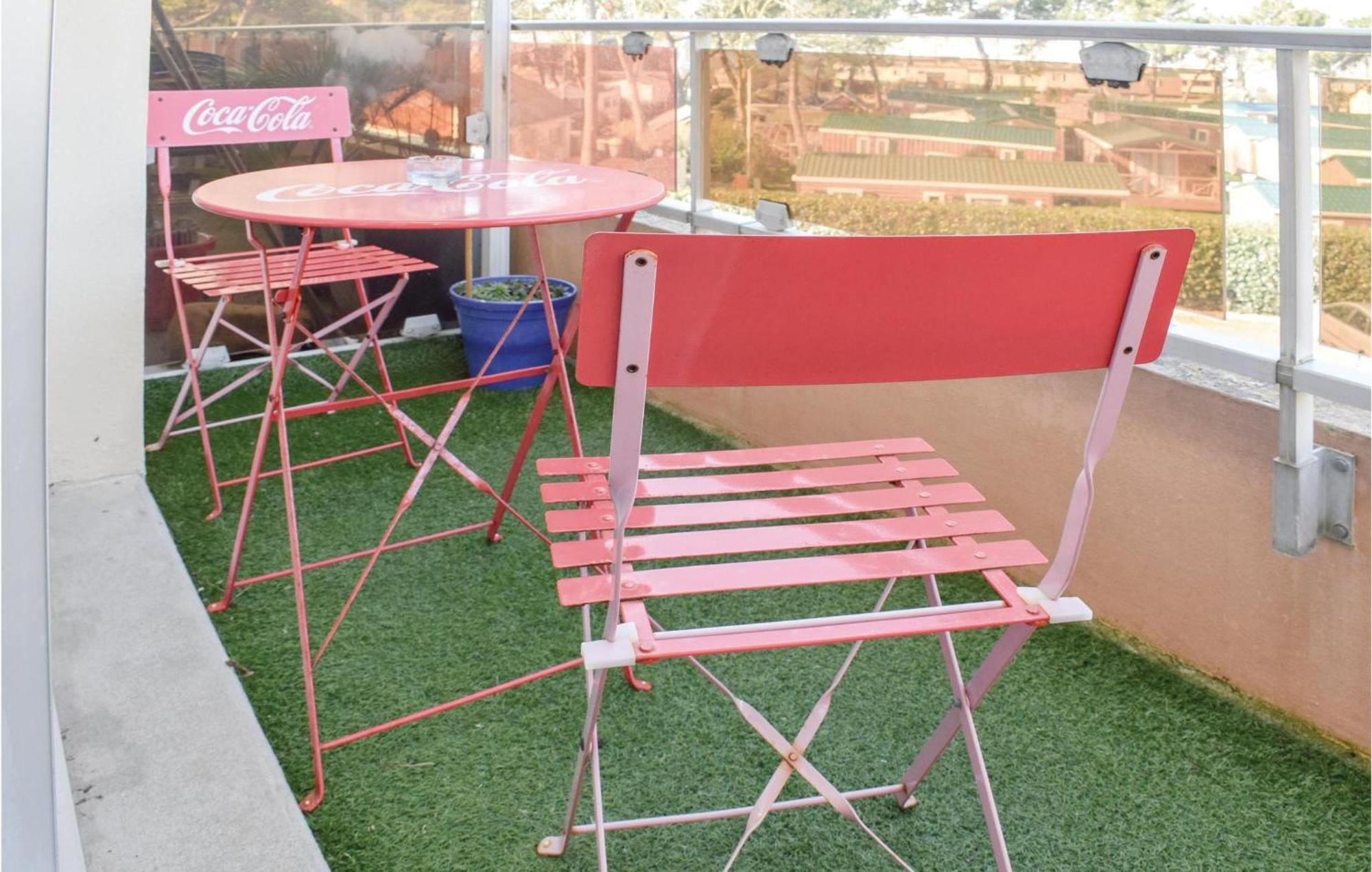 1 Bedroom Nice Apartment In Grandcamp Maisy Esterno foto