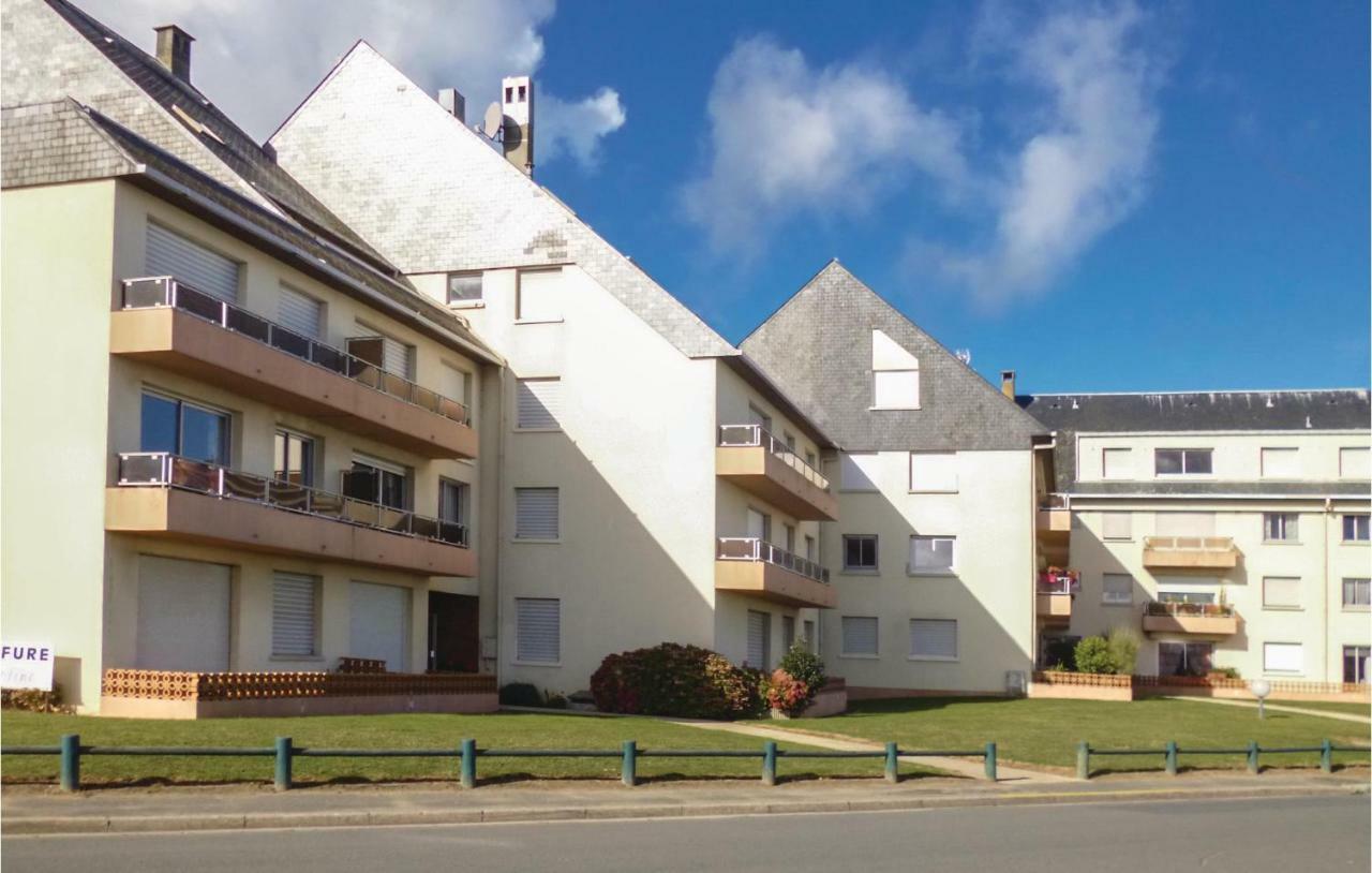 1 Bedroom Nice Apartment In Grandcamp Maisy Esterno foto